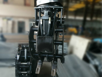 A multi rocha da máquina escavadora da finalidade luta, segurança que alta o mini escavador luta